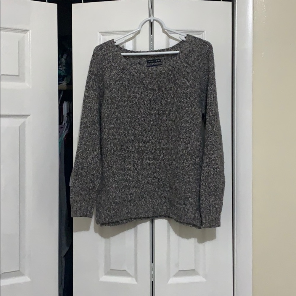 American Eagle sweater